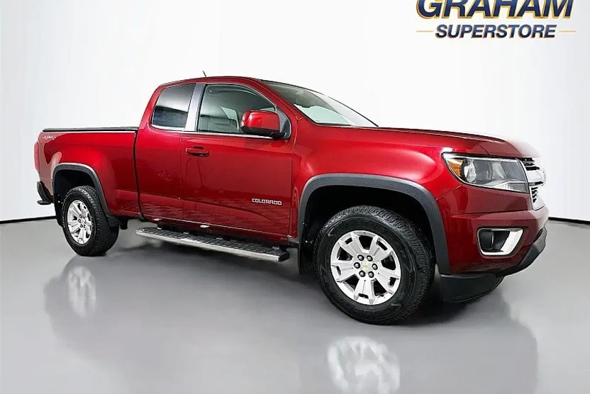 2017 Chevrolet Colorado LT photo 1
