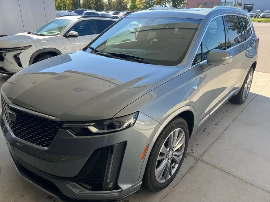 2023 Cadillac XT6 Premium Luxury photo 1