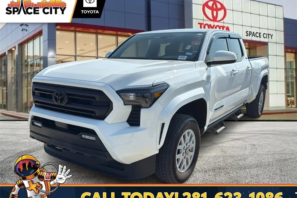 2024 Toyota Tacoma SR5 photo 1