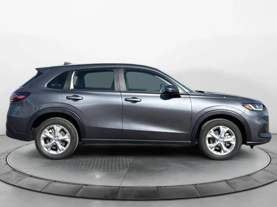 2025 Honda HR-V LX photo 1