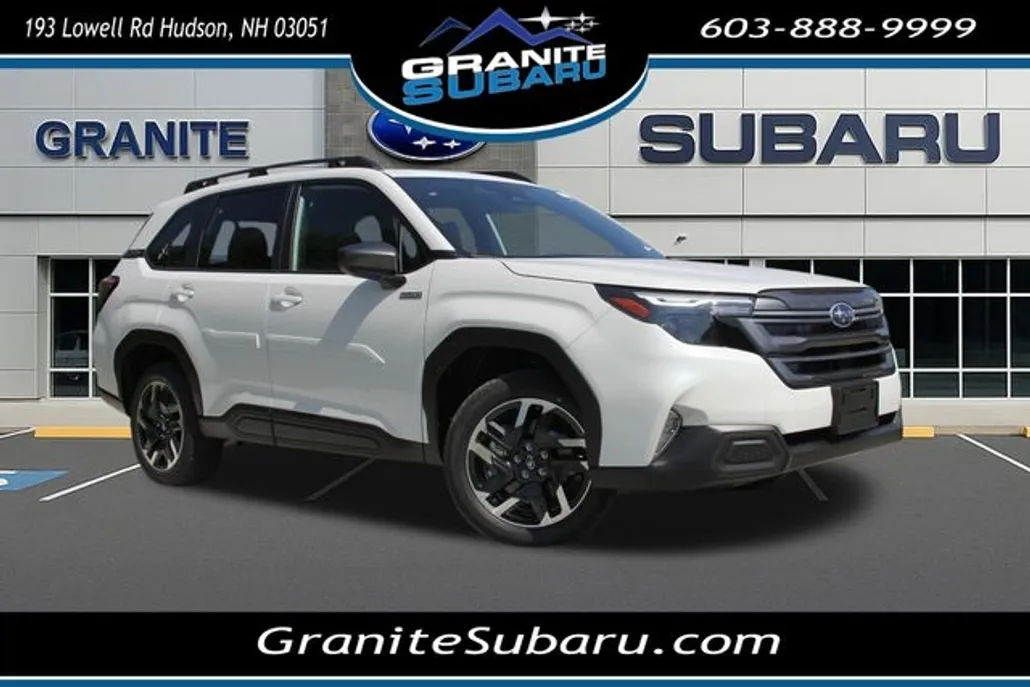 2025 Subaru Forester Premium photo 1