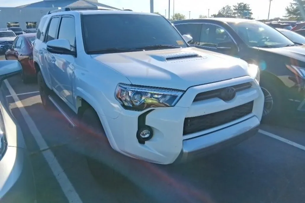 2024 Toyota 4Runner TRD Premium photo 1