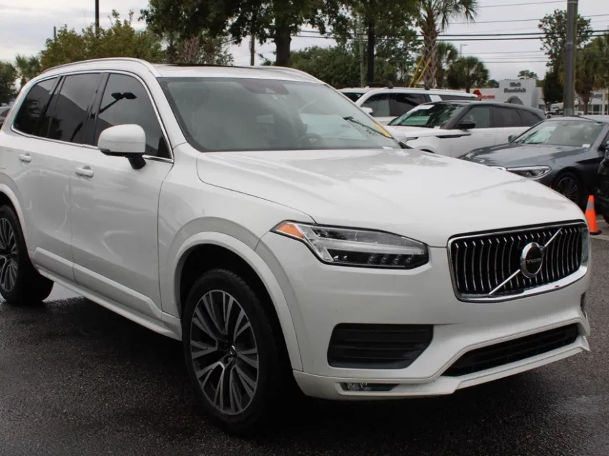 2020 Volvo XC90 T5 Momentum photo 1