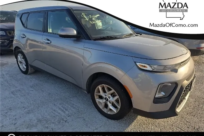 2022 Kia Soul LX photo 1