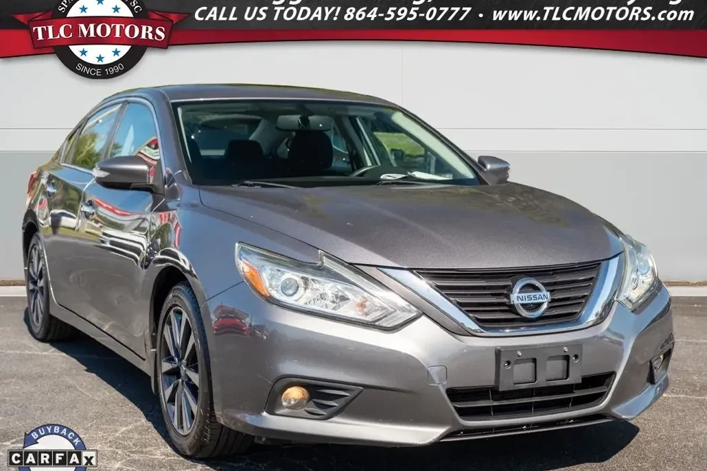 2017 Nissan Altima 2.5 SV photo 1