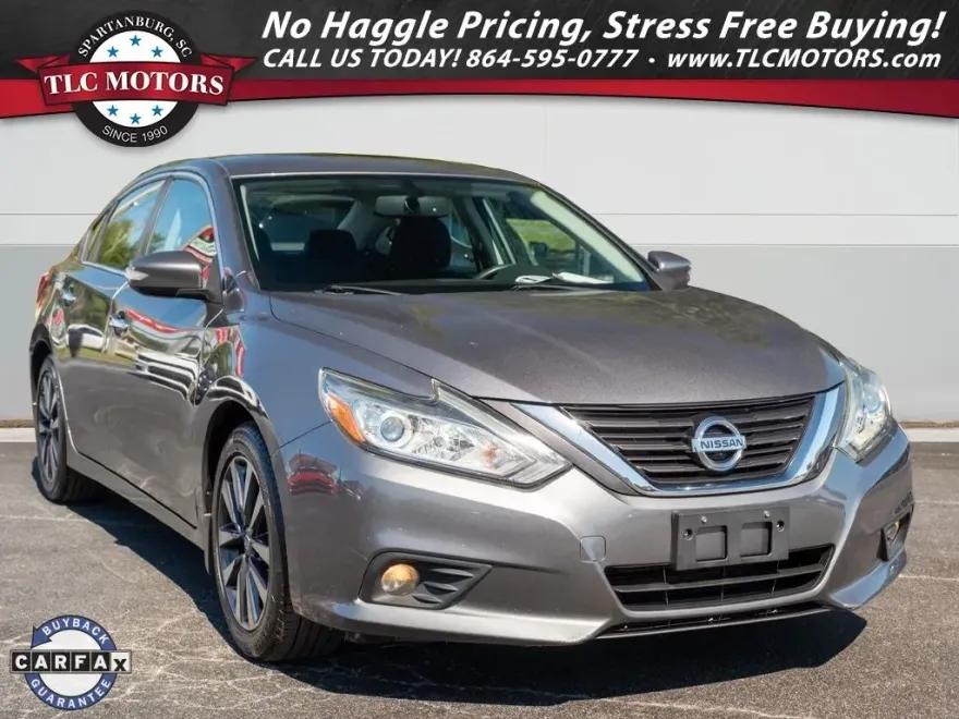 2017 Nissan Altima 2.5 SV photo 1