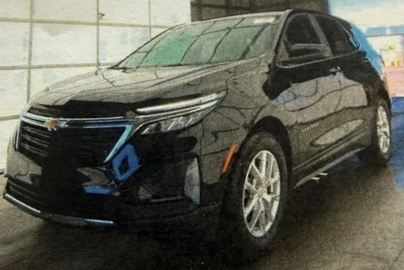 2023 Chevrolet Equinox LT photo 1
