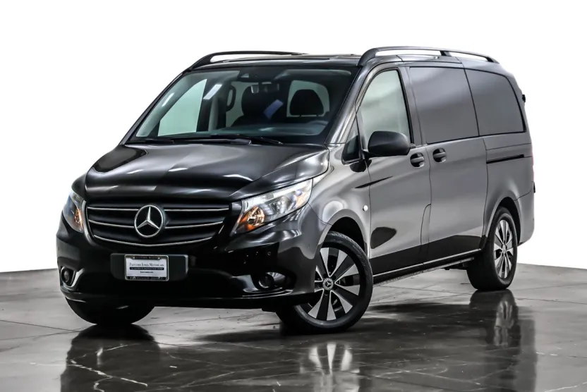 2023 Mercedes Benz Metris Passenger Van photo 1