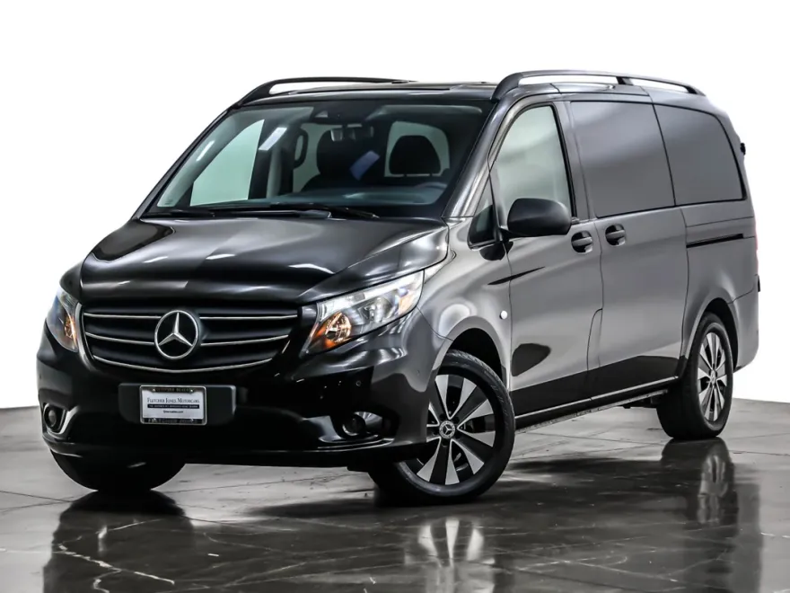 2023 Mercedes Benz Metris Passenger Van photo 1