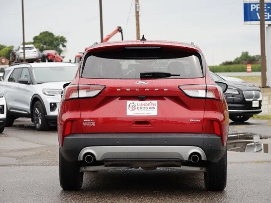 2021 Ford Escape SEL photo 1