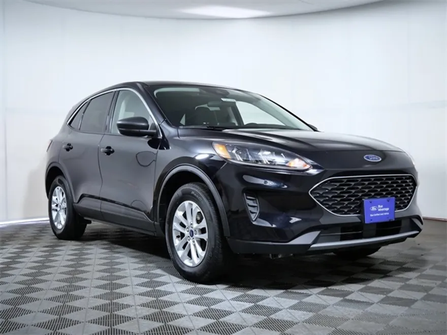 2022 Ford Escape SE photo 1