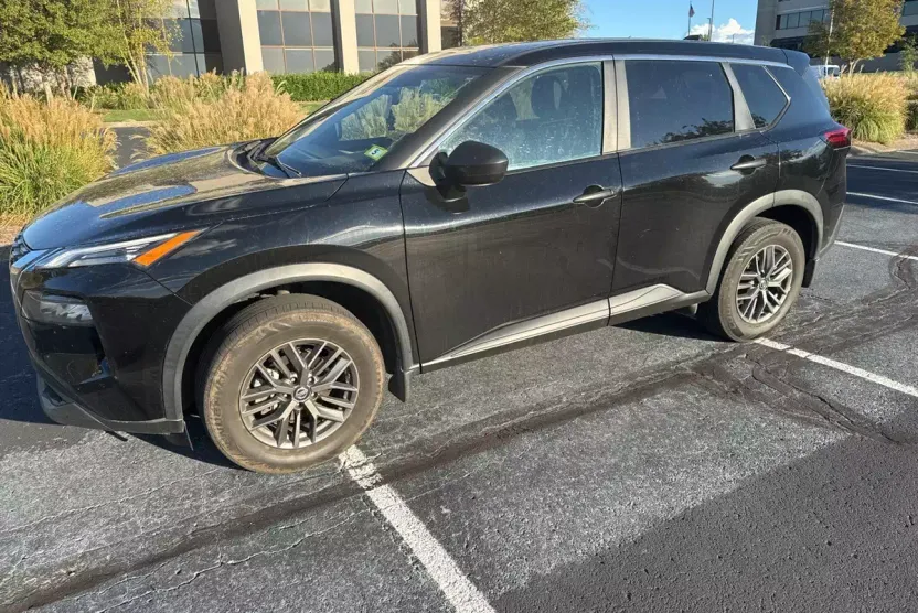 2021 Nissan Rogue S photo 1