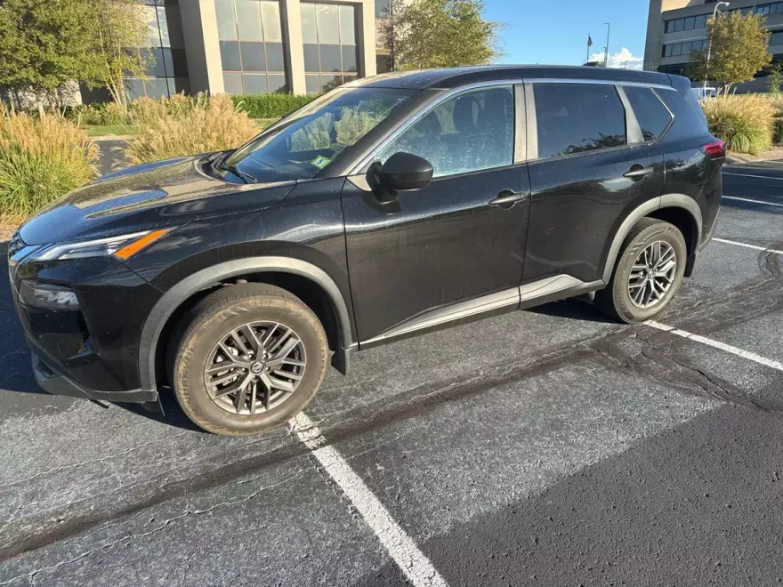 2021 Nissan Rogue S photo 1