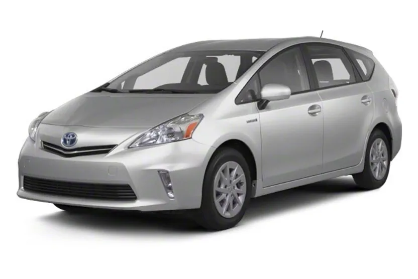 2013 Toyota Prius V Two photo 1