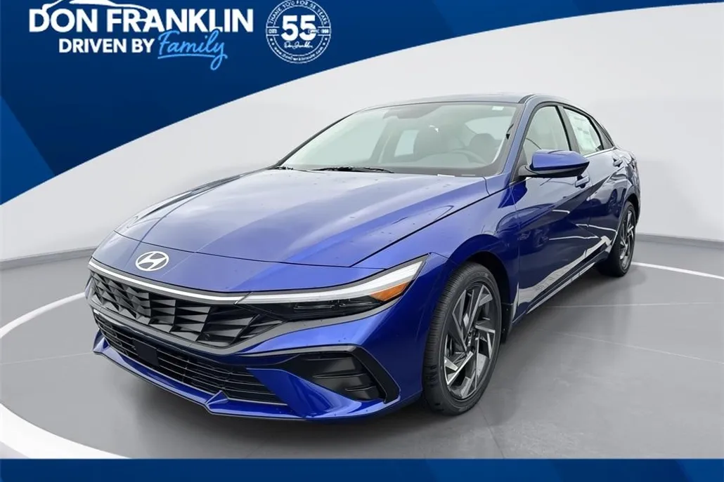 2025 Hyundai Elantra SEL Convenience photo 1