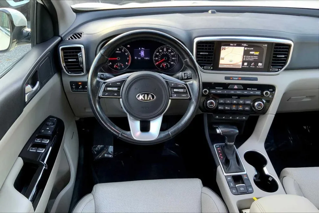 2020 Kia Sportage EX photo 1