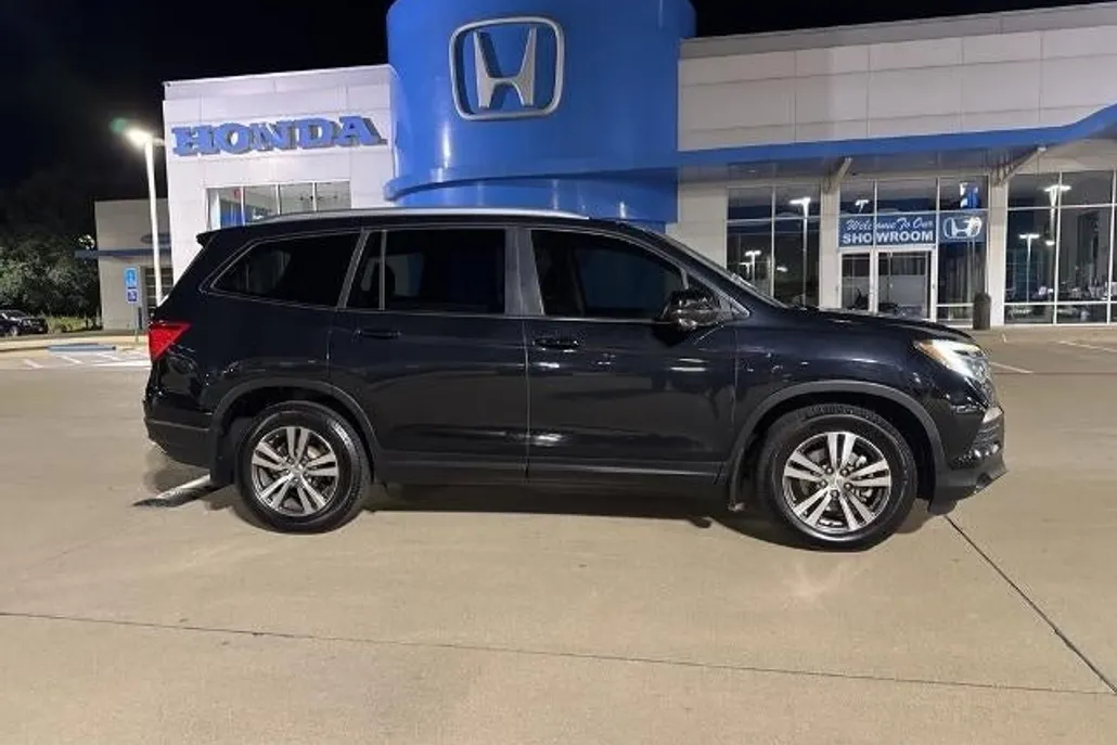 2016 Honda Pilot EX-L photo 1