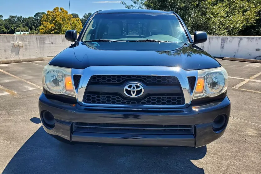 2011 Toyota Tacoma Access Cab photo 1