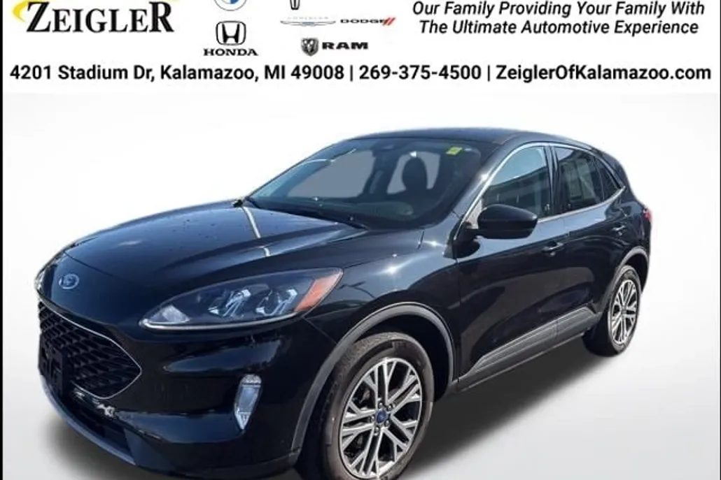 2022 Ford Escape SEL photo 1