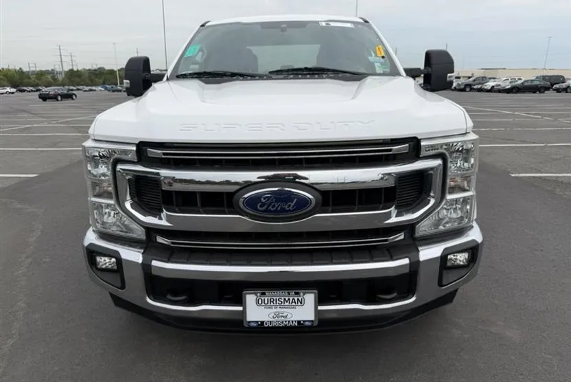 2020 Ford F-250 XLT photo 1