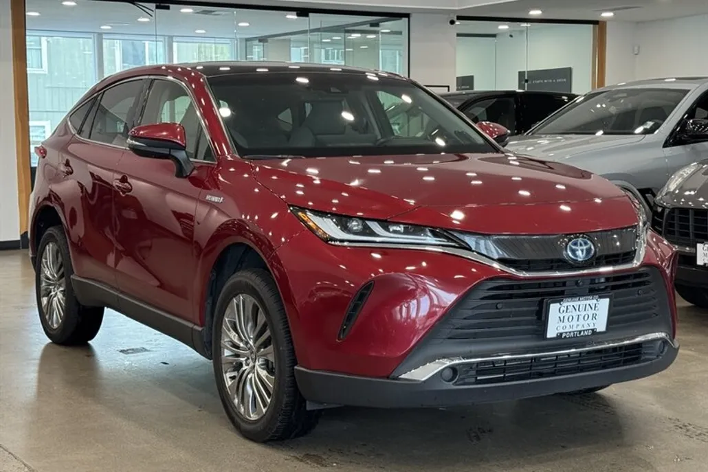 2021 Toyota Venza Limited photo 1