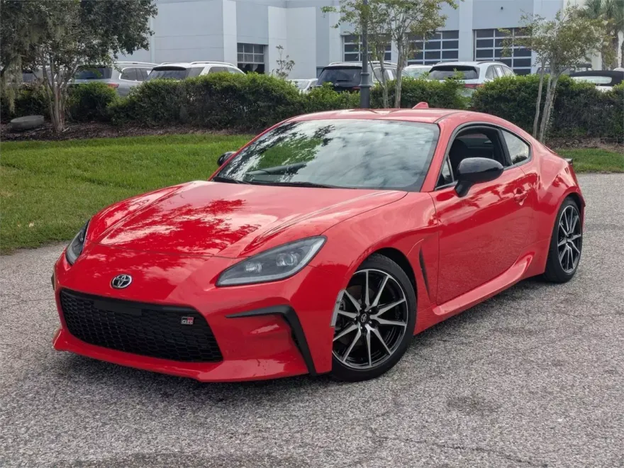 2022 Toyota GR86 Base photo 1