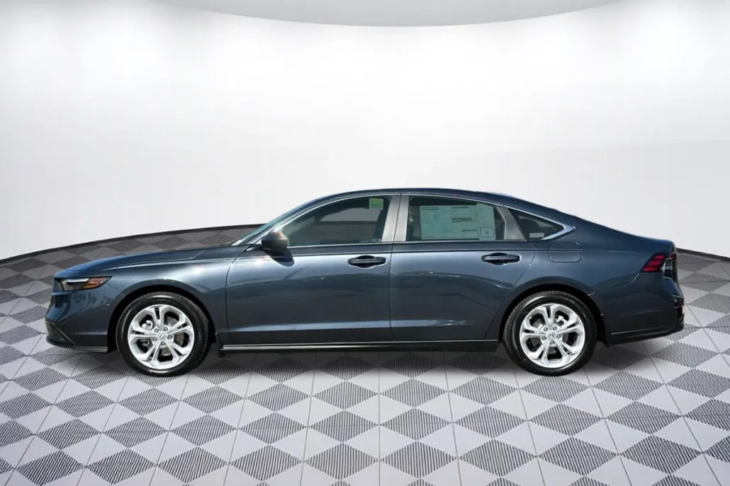 2025 Honda Accord LX photo 1