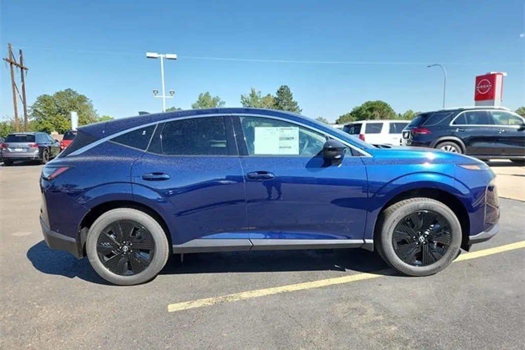 2025 Nissan Murano SV photo 1
