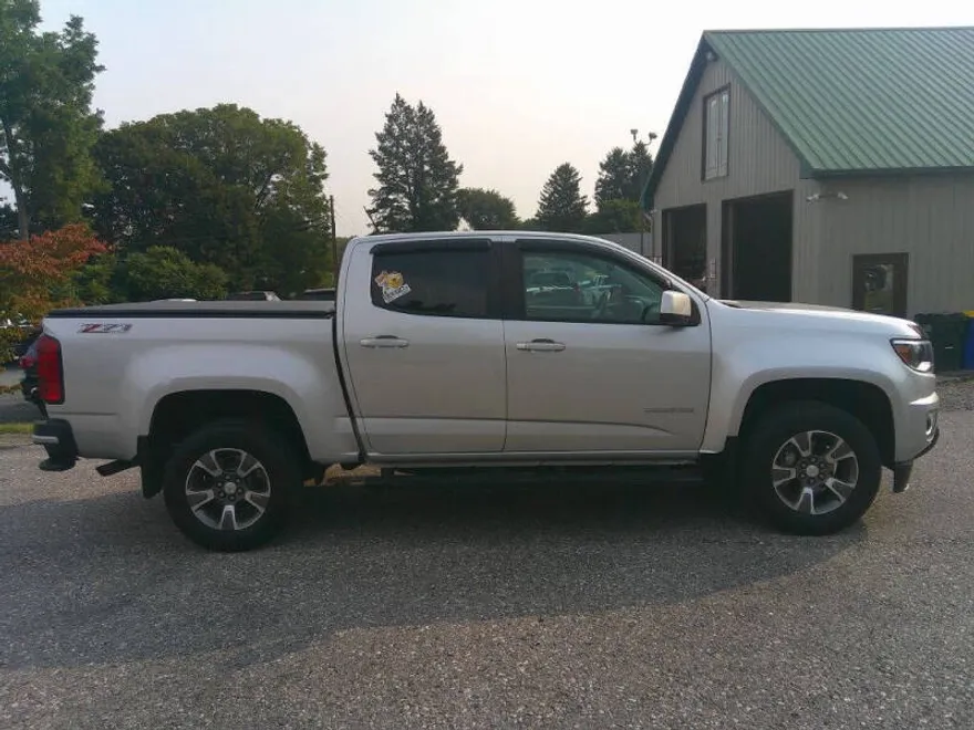 2017 Chevrolet Colorado Z71 photo 1