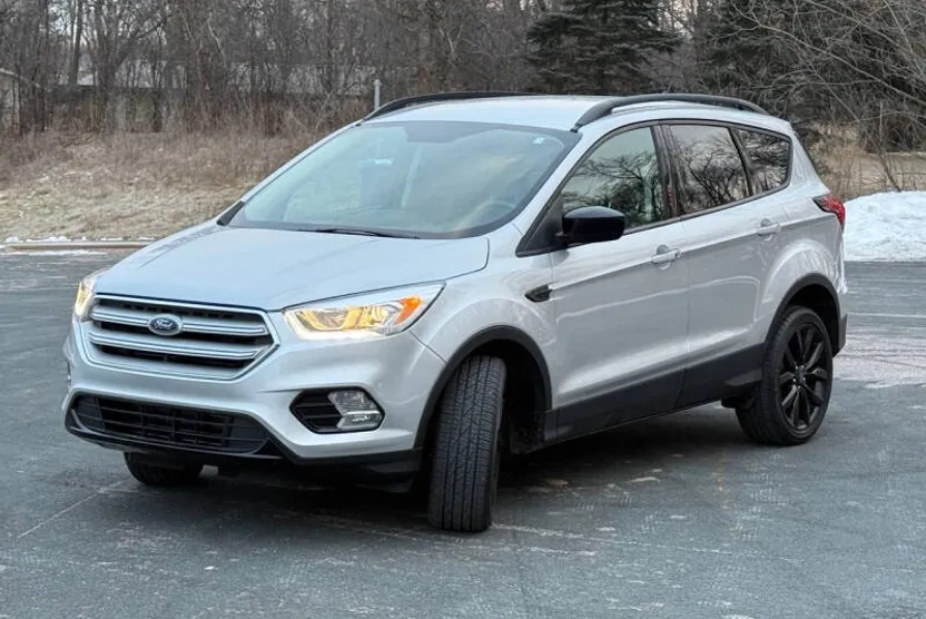 2019 Ford Escape SE photo 1
