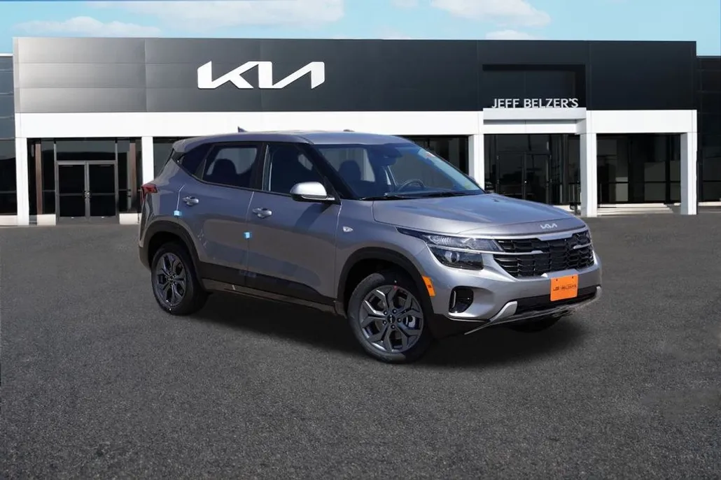 2026 Kia Seltos LX photo 1