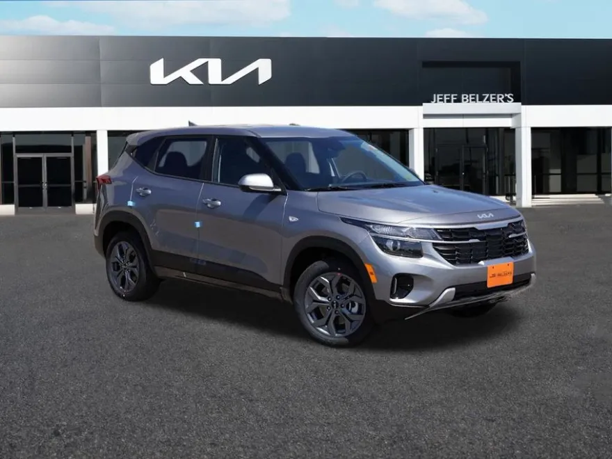 2026 Kia Seltos LX photo 1