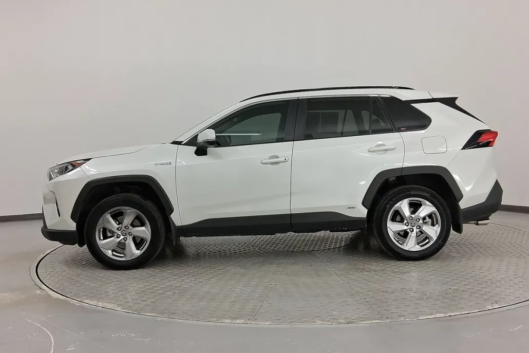 2021 Toyota RAV4 Hybrid XLE Premium photo 1