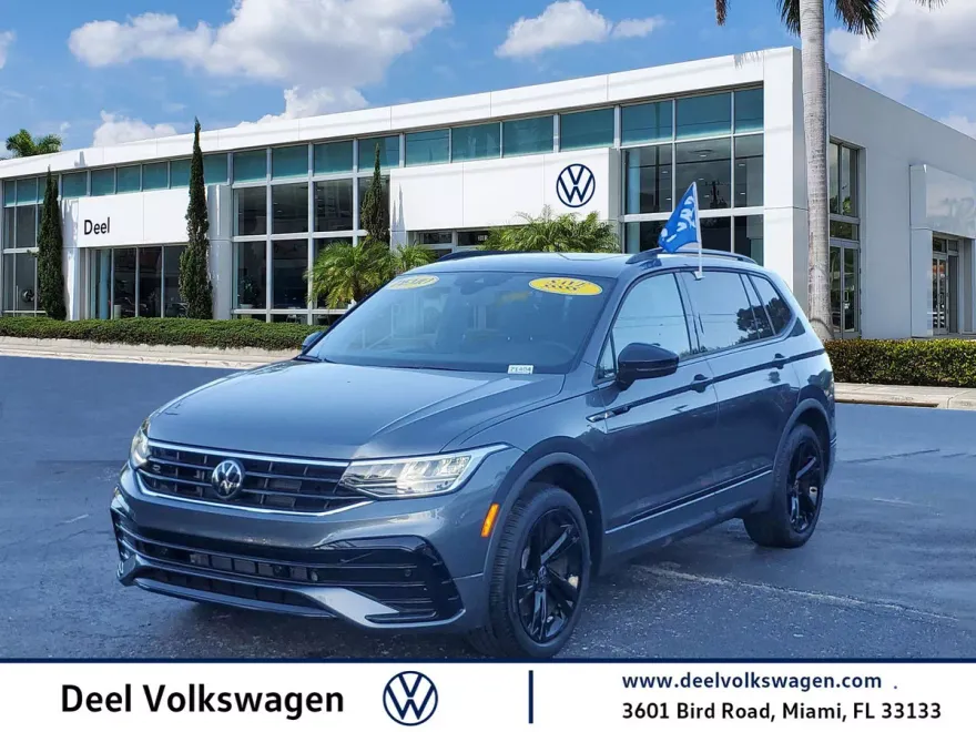 2024 Volkswagen Tiguan SE R-Line Black photo 1