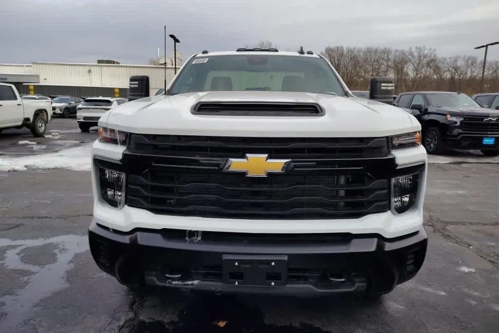 2025 Chevrolet Silverado 2500HD Work Truck photo 1