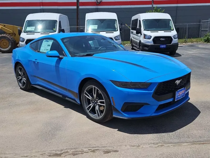 2025 Ford Mustang EcoBoost Premium photo 1