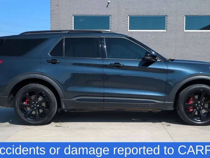 2024 Ford Explorer ST photo 1