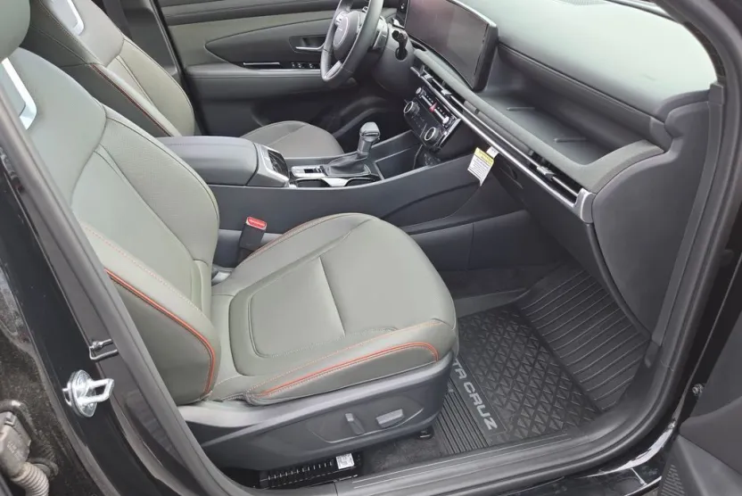 2025 Hyundai Santa Cruz Limited photo 1