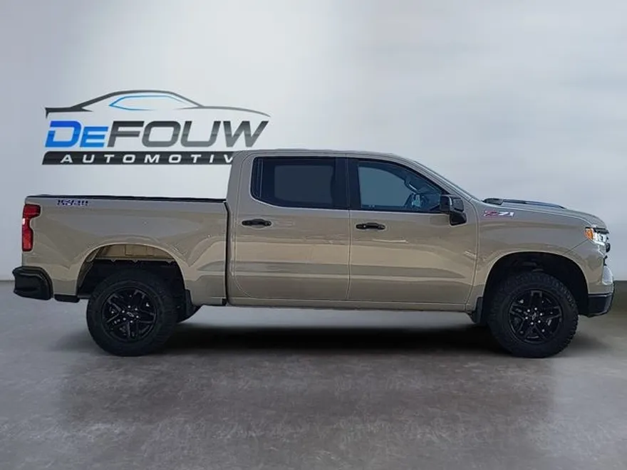 2022 Chevrolet Silverado 1500 LT Trail Boss photo 1