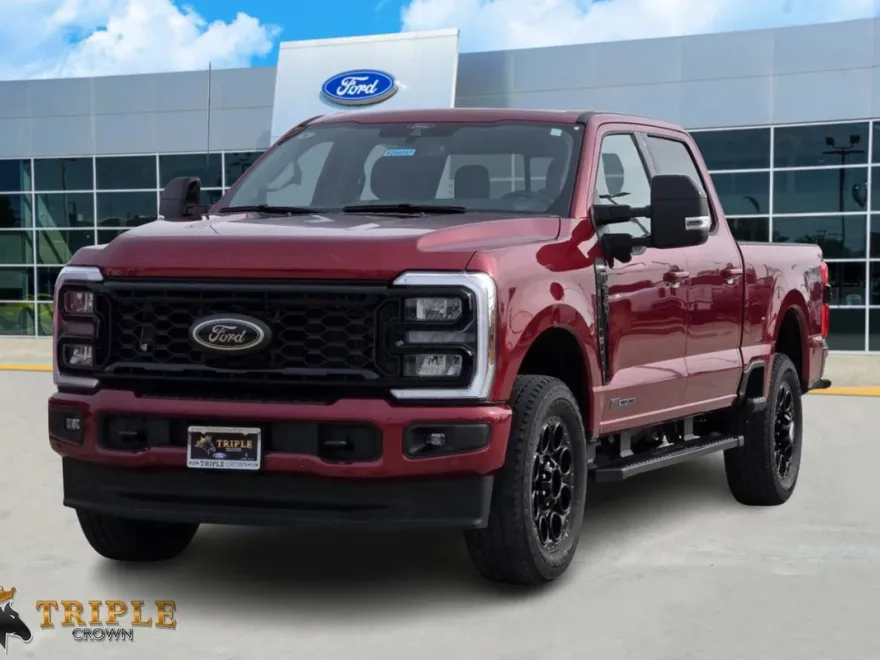 2025 Ford F-250 photo 1
