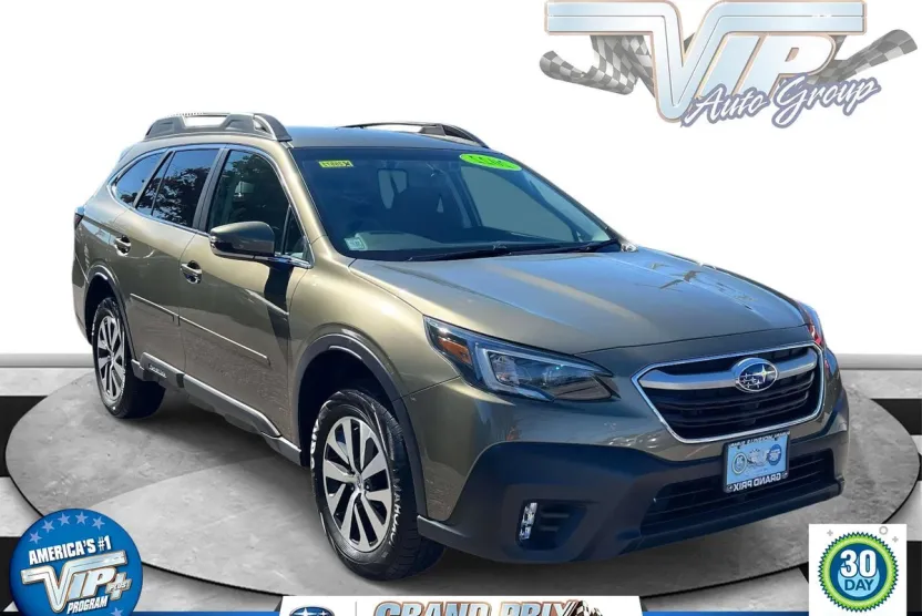 2022 Subaru Outback Premium photo 1