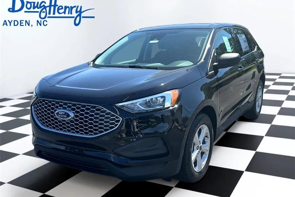 2024 Ford Edge SE photo 1