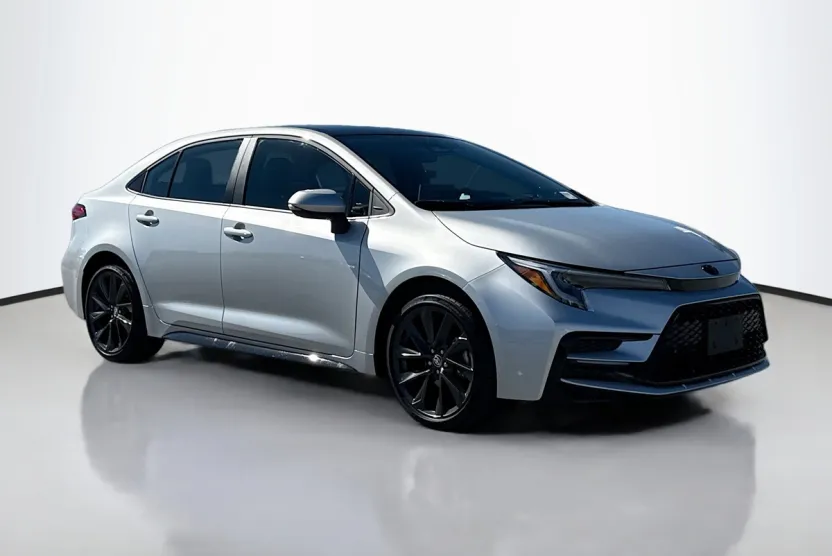 2025 Toyota Corolla XSE photo 1