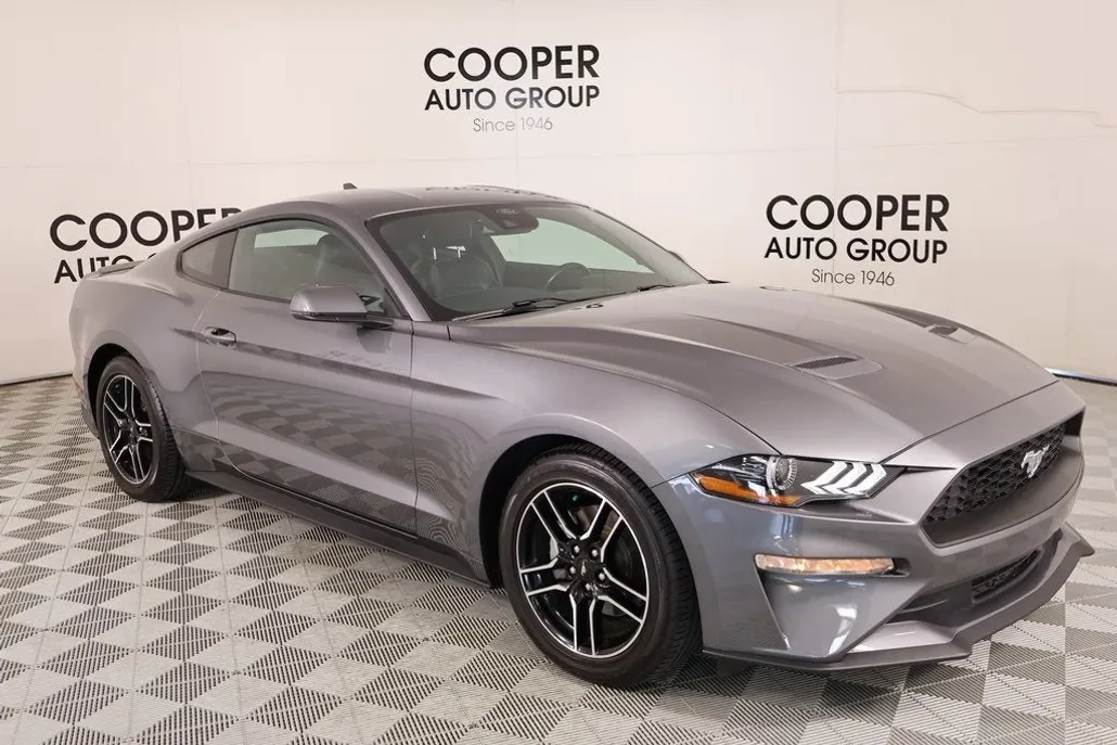 2022 Ford Mustang EcoBoost Premium photo 1