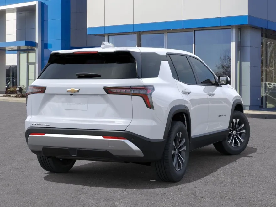 2026 Chevrolet Equinox LT photo 1