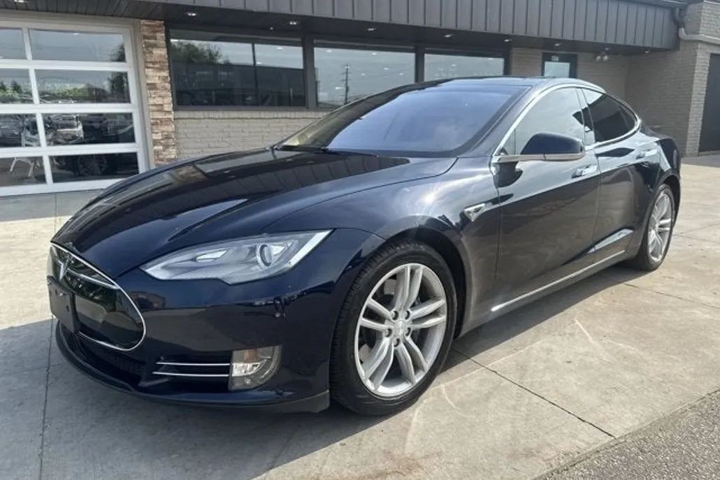 2014 Tesla Model S 60 photo 1