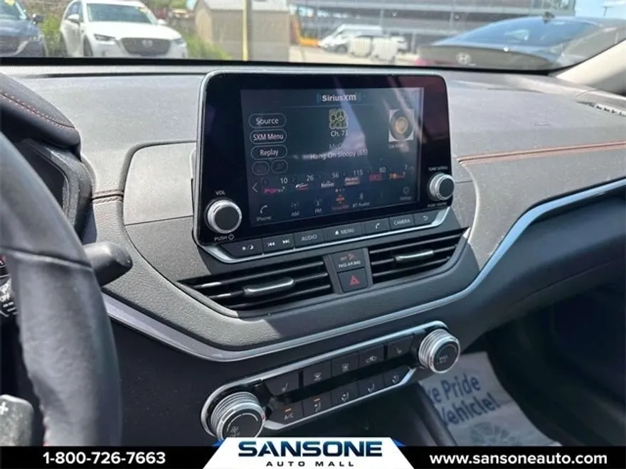 2022 Nissan Altima 2.5 SR photo 28