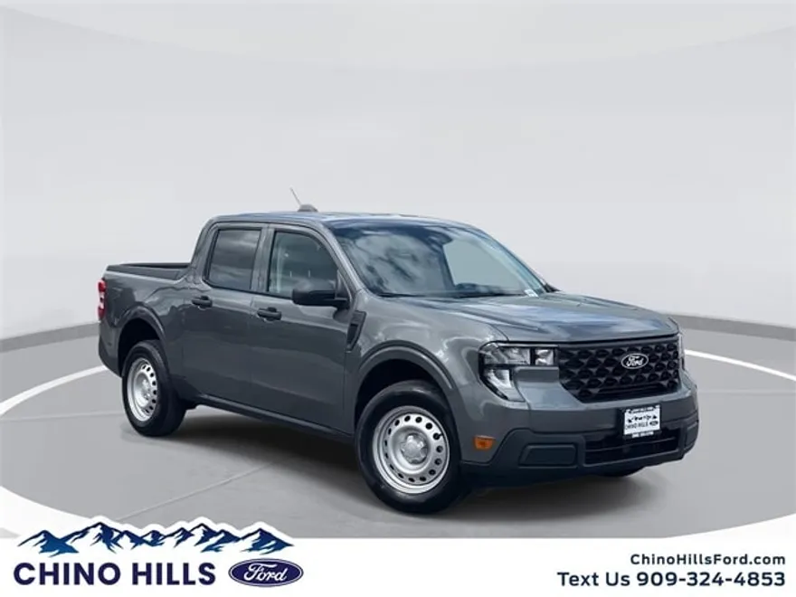 2025 Ford Maverick XL photo 1