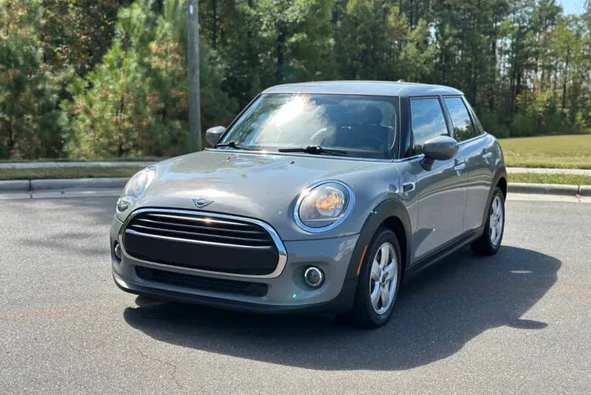 2021 Mini Cooper 4 Door Hardtop photo 1