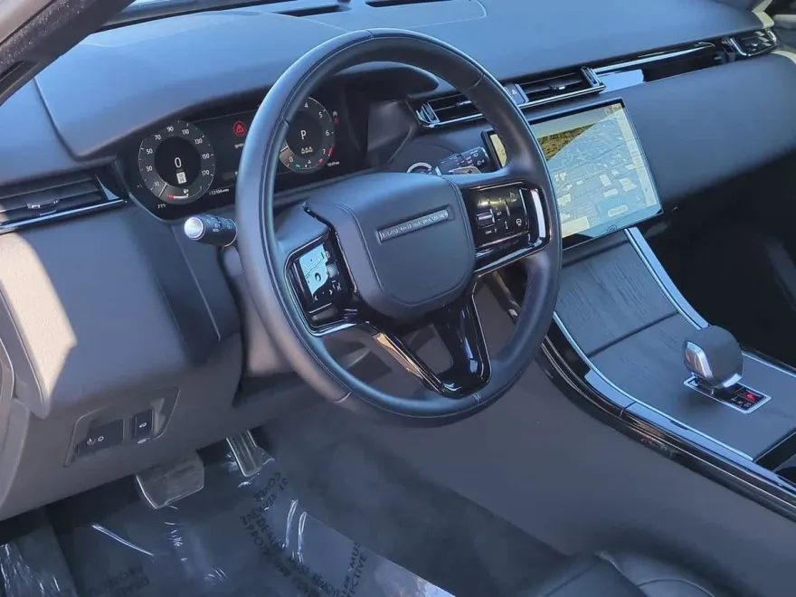 2025 Land Rover Range Rover Velar P250 Dynamic SE photo 1